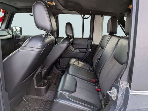 Used 2016 Jeep Wrangler Unlimited Sport AWD/4WD image 13