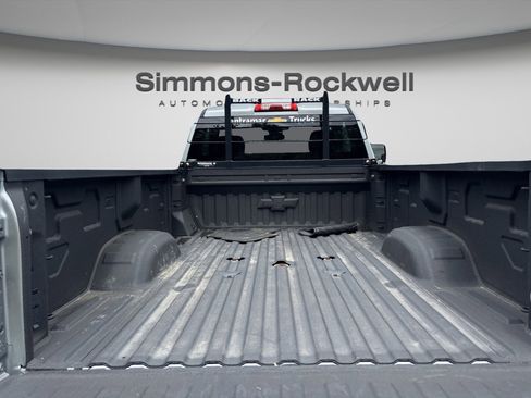 Used 2024 Chevrolet Silverado 3500 LT w/ Convenience Package AWD/4WD image 10