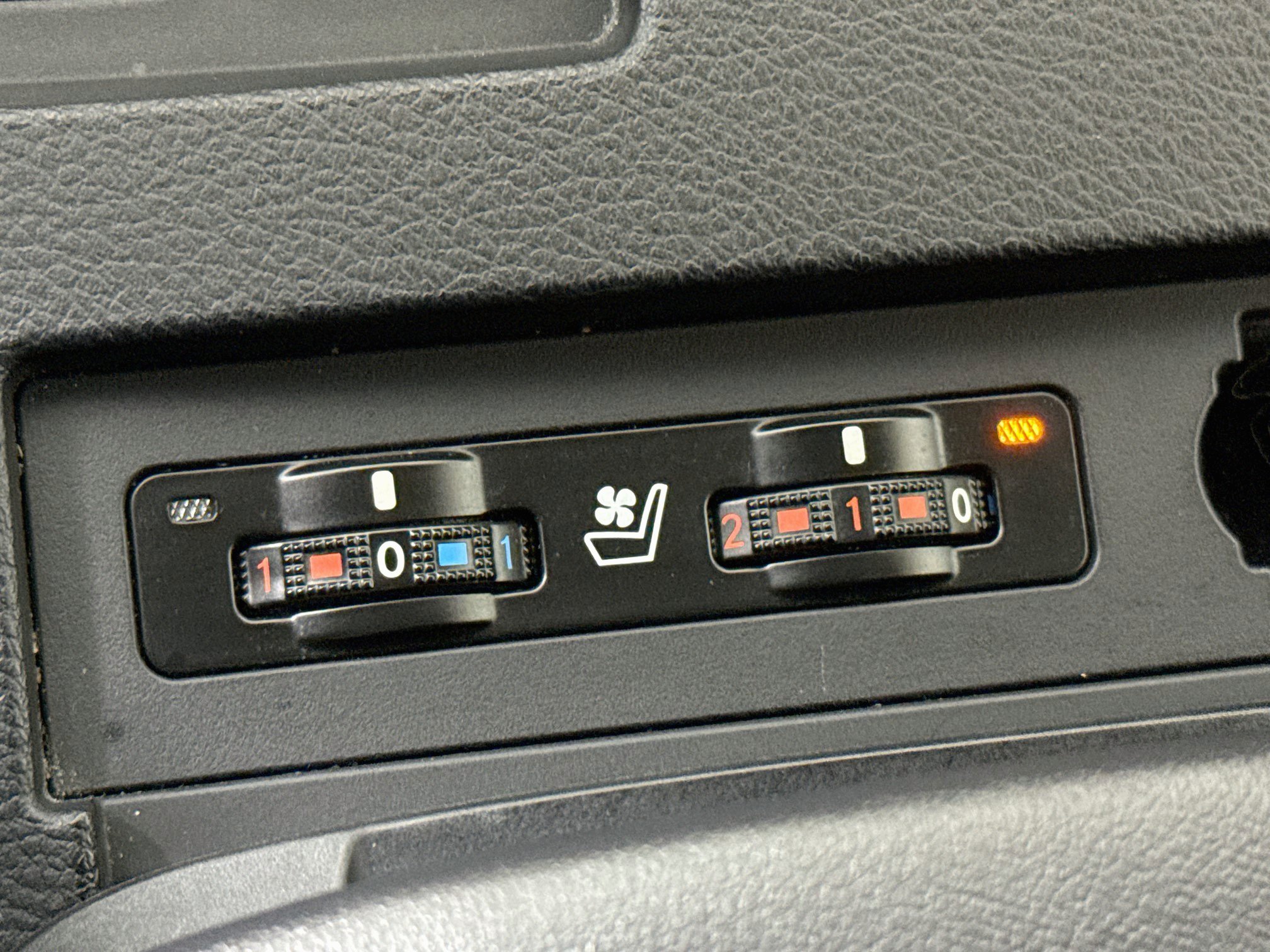 Used 2015 Lexus RX 350 F Sport w/ Navigation Package AWD/4WD image 22