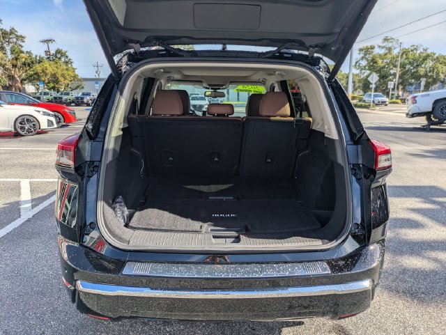 Certified 2026 Nissan Rogue Platinum w/ Platinum Premium Package AWD/4WD image 13