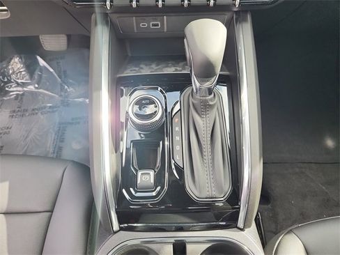 New 2026 GMC Canyon Elevation w/ Convenience Package image 27