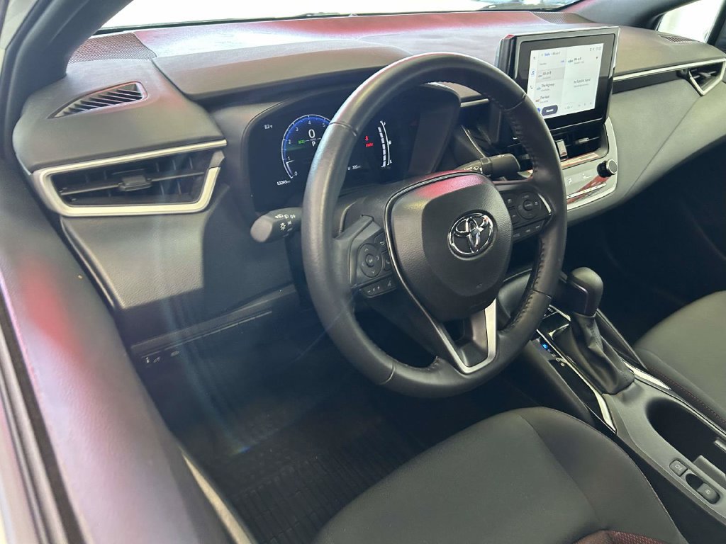 Used 2026 Toyota Corolla SE FWD image 13