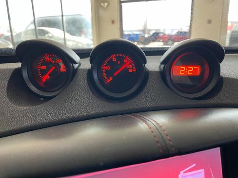 Used 2018 Nissan 370Z NISMO image 22