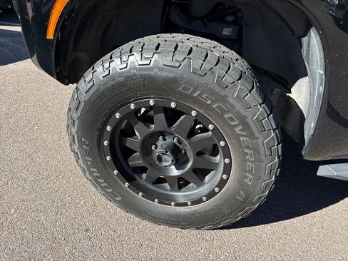 Used 2022 Nissan Frontier SV image 22