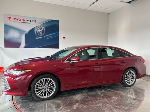 Used 2021 Toyota Avalon Limited w/ Advanced Safety Package image 3