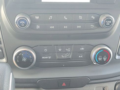 Used 2025 Ford Transit 350 XL image 19