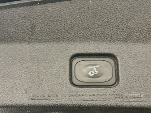 Used 2016 Ford Explorer Limited AWD/4WD image 33