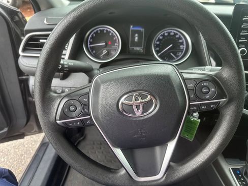 Used 2024 Toyota Camry LE image 9