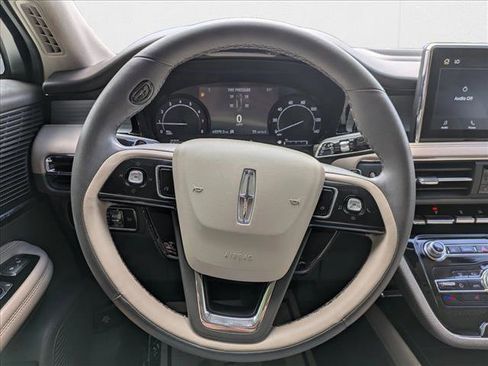 Used 2022 Lincoln Corsair FWD image 15