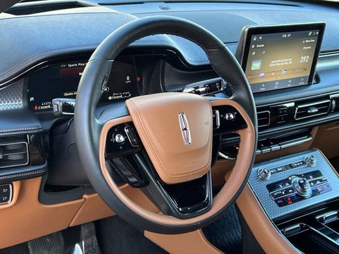 Used 2022 Lincoln Aviator Black Label w/ Dynamic Handling Package image 14