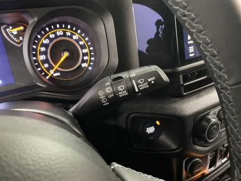Used 2025 Jeep Wrangler Unlimited Sport AWD/4WD image 22