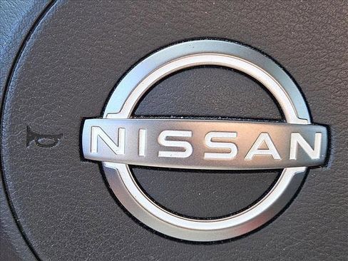Used 2024 Nissan Rogue SV FWD image 12
