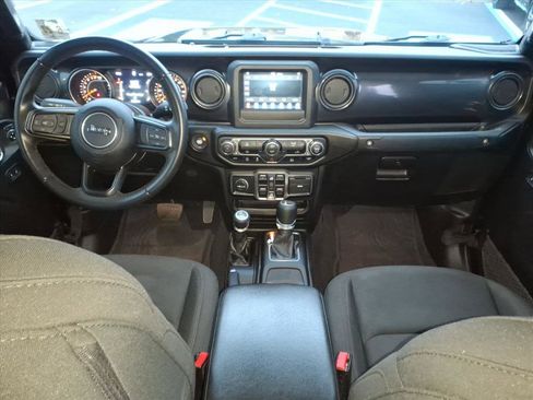 Used 2022 Jeep Gladiator Sport image 11