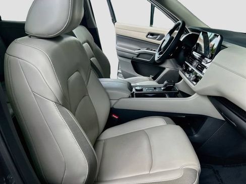 Certified 2025 Nissan Pathfinder SL AWD/4WD image 25