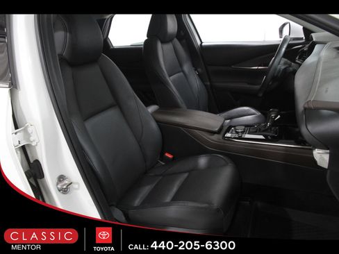 Used 2024 MAZDA CX-30 AWD 2.5 S w/ Premium Package image 16