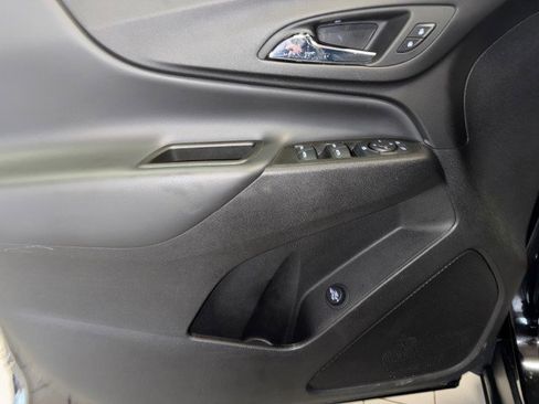 Used 2024 Chevrolet Equinox LT image 14