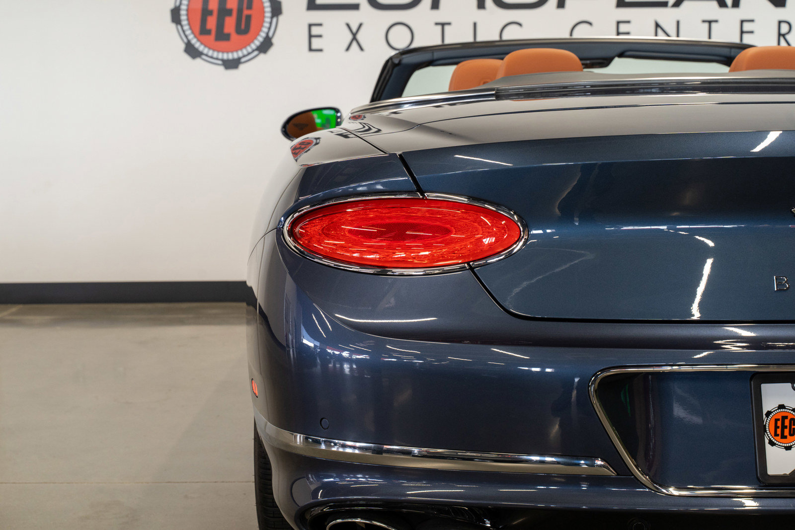 Used 2024 Bentley Continental GT V8 AWD/4WD image 29