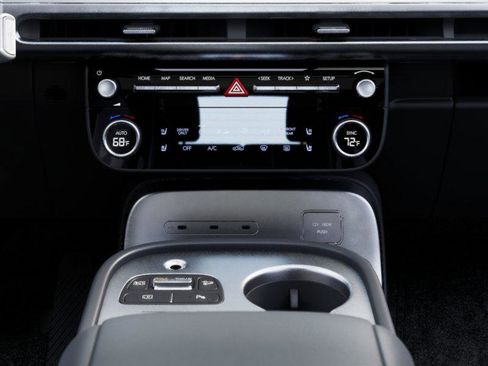 New 2026 Hyundai Ioniq 9 Limited AWD/4WD image 16