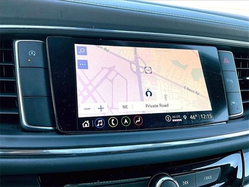 Used 2024 Buick Enclave Premium image 19