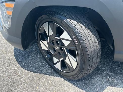 Used 2025 Hyundai Kona SEL FWD image 27