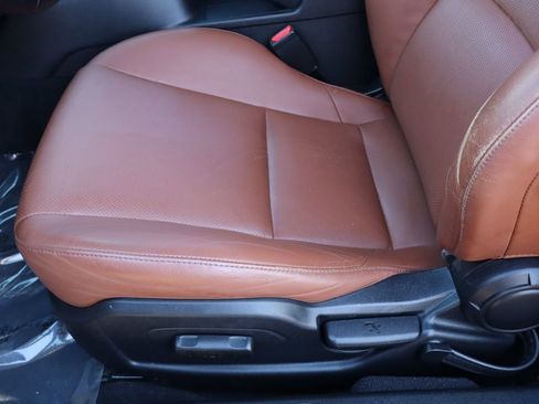 Used 2010 Hyundai Genesis 3.8 image 26