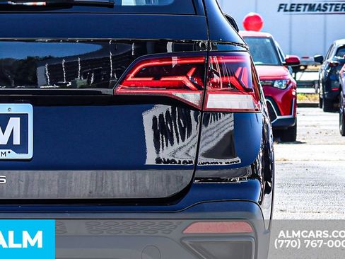 Used 2024 Volkswagen Taos S image 15