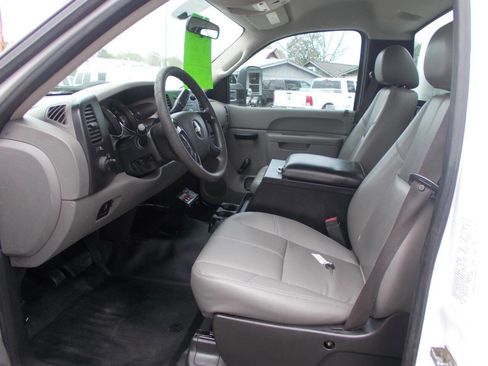 Used 2012 Chevrolet Silverado 3500 W/T image 5