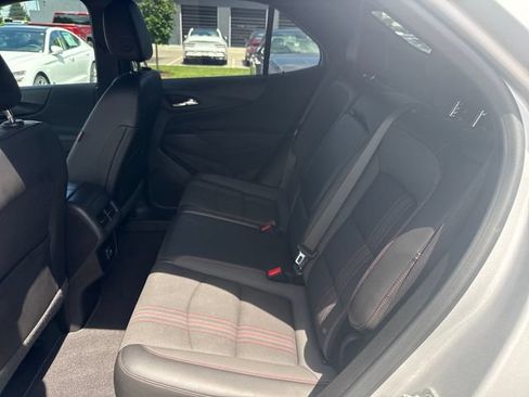 Used 2022 Chevrolet Equinox RS AWD/4WD image 14