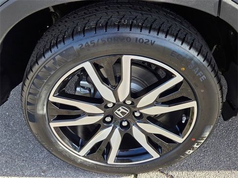 Certified 2022 Honda Pilot Touring image 10