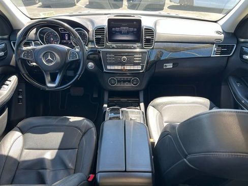 Used 2018 Mercedes-Benz GLS 550 4MATIC image 9