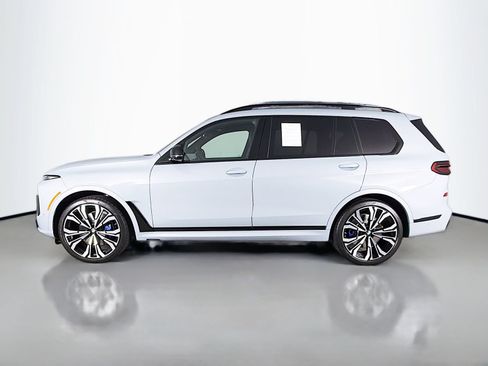 Certified 2025 BMW X7 M60i AWD/4WD image 4
