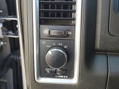 Used 2024 RAM 1500 Classic SLT image 19