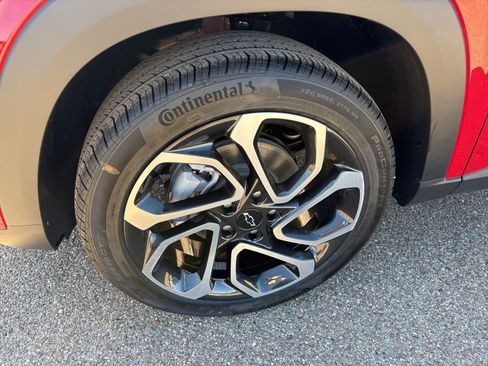 New 2026 Chevrolet Trax RS w/ Sunroof Package image 22