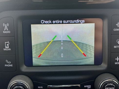 Used 2018 Jeep Compass Altitude image 21