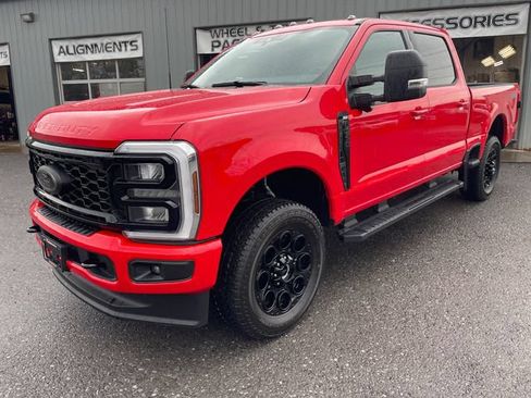 Used 2026 Ford F250 XLT w/ XLT Premium Package AWD/4WD image 3