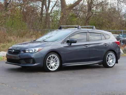 Used 2023 Subaru Impreza 2.0i Sport image 29
