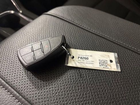 Used 2024 GMC Sierra 1500 Denali image 4