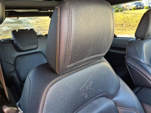 Used 2022 Ford Bronco Badlands w/ Sasquatch Package image 13