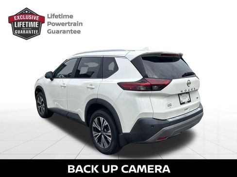 Certified 2023 Nissan Rogue SV w/ SV Premium Package image 4