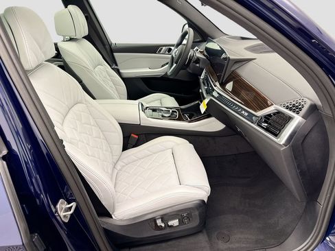 New 2026 BMW X5 xDrive40i w/ M Sport Package image 19
