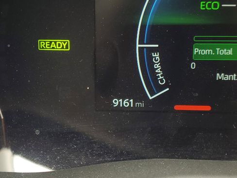 Used 2025 Toyota Camry LE FWD image 24