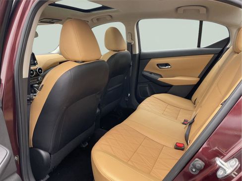 Used 2023 Nissan Sentra SV w/ SV Premium Package image 13