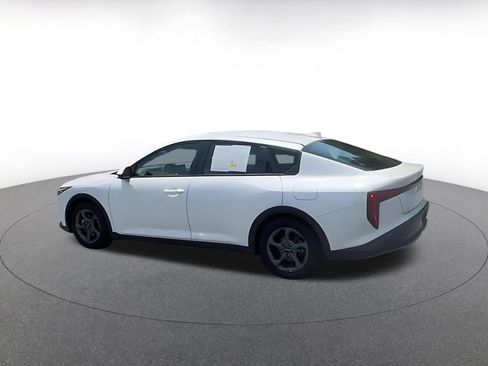 Used 2025 Kia K4 FWD image 8