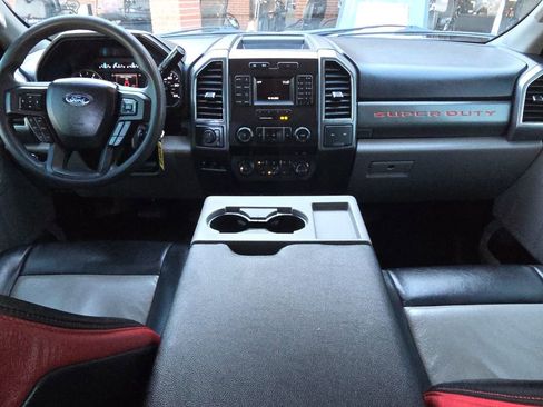 Used 2019 Ford F250 XLT image 14