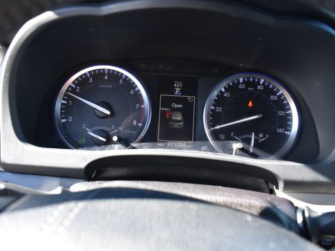 Used 2016 Toyota Highlander XLE image 17