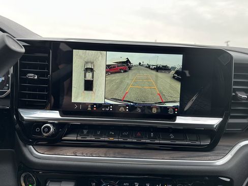 New 2025 GMC Sierra 3500 SLT image 12