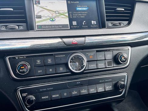 Used 2019 Kia Cadenza Limited FWD image 35