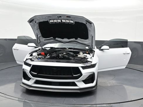 Used 2025 Ford Mustang GT RWD image 38