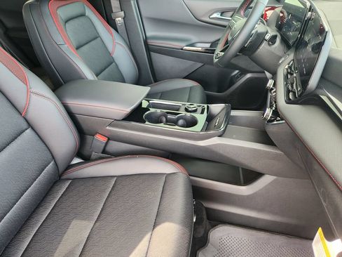 New 2027 Chevrolet Equinox RS FWD image 10