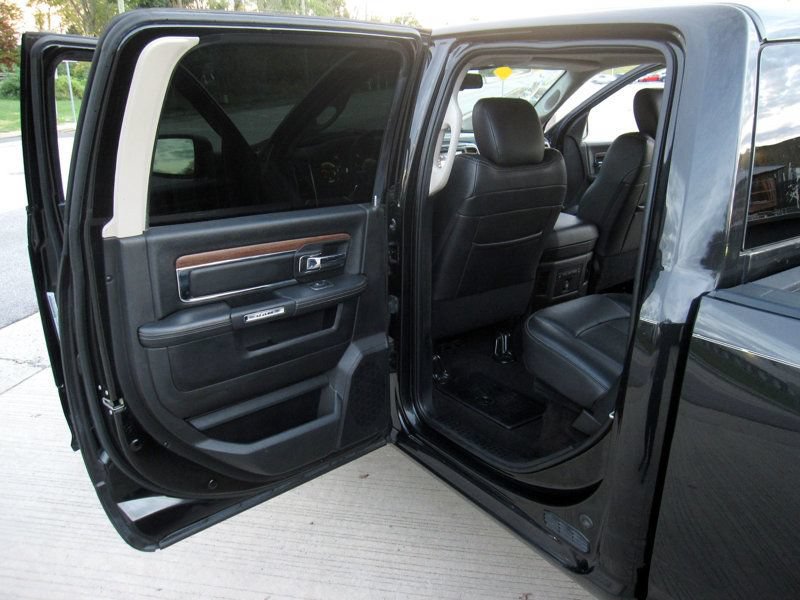 Used 2018 RAM 2500 Laramie w/ Sport Appearance Group AWD/4WD image 28